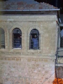 المستوطنون يستولون على منزل وسط القدس 