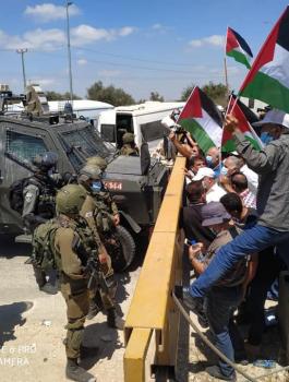 قمع مسيرة سلمية في حارس 