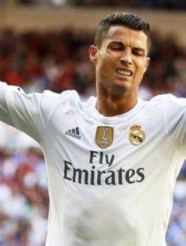 انتقال رونالدو الى مانشستر يونايتد 