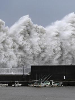 اعصار يضرب الفلبين 