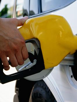 ارتفاع على اسعار النزين في فلسطين 