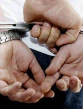 القبض على تاجر مخدرات في يطا 