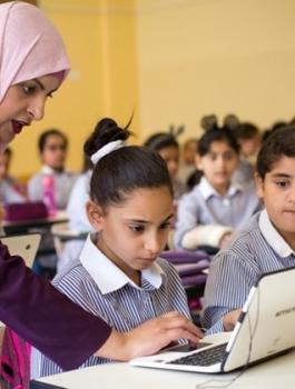بناء مدراس جديدة في فلسطين 