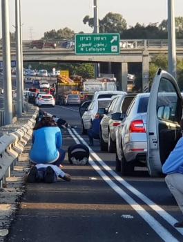 صفارات الانذار تدوي في تل أبيب 