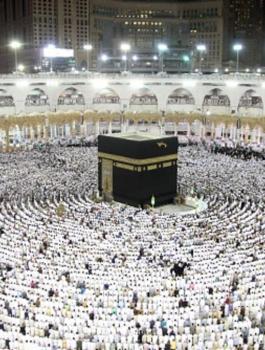 رقم قياسي في أعداد المعتمرين هذا العام