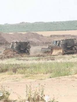 جرافات اسرائيلة تتوغل في غزة 