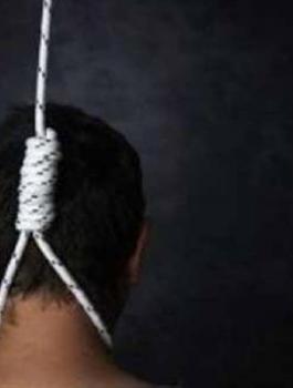 جثة مشنوقة في بلياردو بالبيرة 