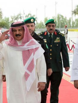 ملك البحرين ومحمد بن سلمان 
