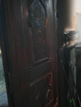 مستوطنون يحرقون مسجداً في عقربا قرب نابلس