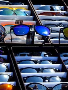 شراء النظارات الشمسية التقليدية 