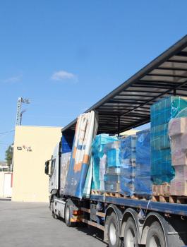 وزارة الصحة تسير قافلة ادوية الى قطاع غزة 