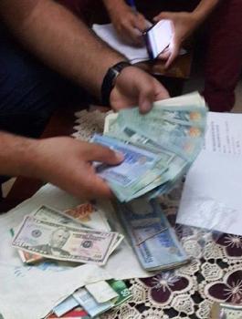 ضبط اموال من عائلات الشهداء والاسرى بالقدس 