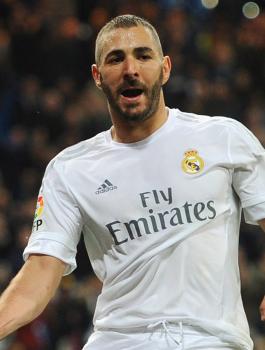 ريال مدريد يجهز مفاجأة لبنزيمة!