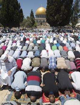 الصلاة في الاقصى 