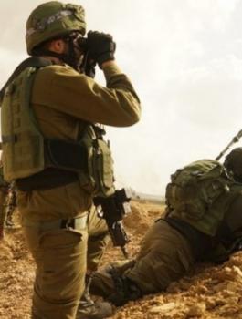 الجيش الاسرائيلي والمتظاهرين في غزة 