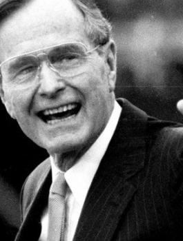 الرئيس يعزي بوفاة الرئيس الامريكي جورج بوش الاب 