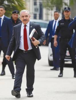 محمد اشتيه والاقتصاد الفلسطيني 