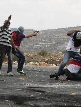 مستعربون يختطفون شاباً شمال شرق القدس 