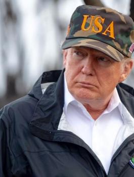 ترامب واستقالة مدير الاستخبارات الامريكية 