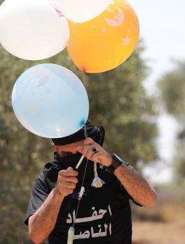 العودة الى اطلاق البالونات