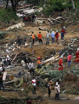 زلزال بقوة 5.7 درجة يضرب اندونيسيا