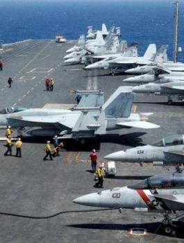 طائرة إيرانية بدون طيار تقترب من مقاتلة أميركية