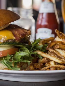 السمنة والحجر المنزلي 