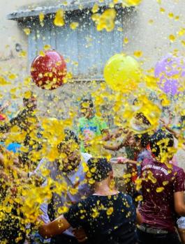 مهرجان الالوان في غزة 