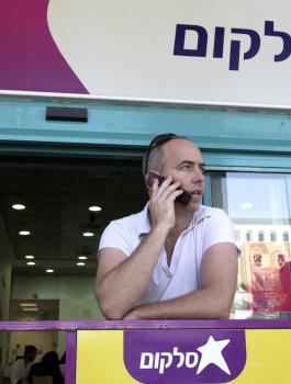 شركات اتصال اسرائيلية في الضفة الغربية 