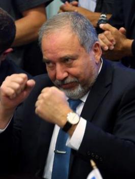 ليبرمان واعداء اسرائيل 