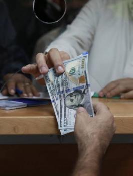 ادخال اموال من قطر الى قطاع غزة 