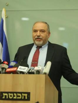 ليبرمان وحماس واسرائيل 