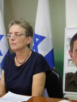 6598d4d05292c874c6f7bd818e1d4b01