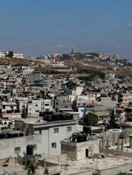 مخيم الجلزون 