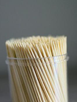 عود تنظيف اسنان 