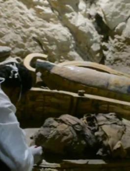 اكتشاف مقبرة فرعونية جنوبي مصر 