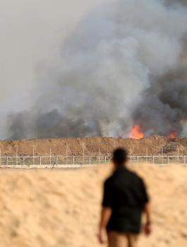 إطلاق بالونات حارقة من غزة