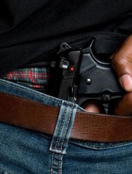 فرحًا بفوز الوحدات على الفيصلي.. أردني يقتل نفسه برصاصة خطأ