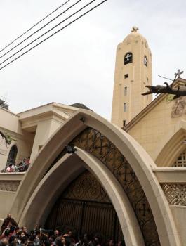 داعش يتبنى تفجير الكنيستين بمصر