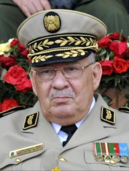 الجيش الجزائري وبوتفليقة 