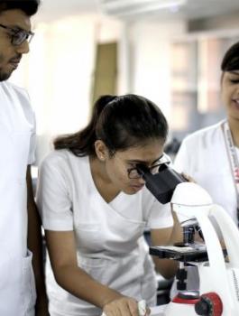 121-173118-india-university-doctors-ghost_700x400