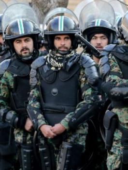 اعتقال زعيم جماعة مملكة ايران 