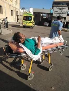 مريض يدخل المستشفى وهو يدخن 