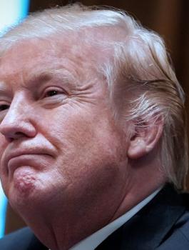 طرد دبلوماسيين روس