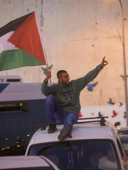 فلسطين تواجه كوريا الشمالية 