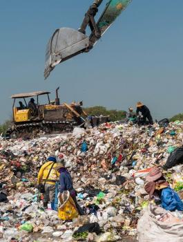 النفايات الاسرائيلية في الضفة الغربية 