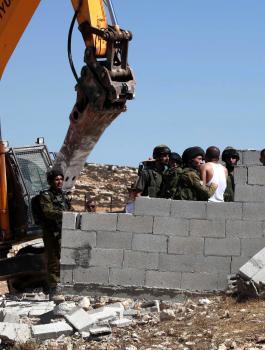 هدم مساكن في الخليل 