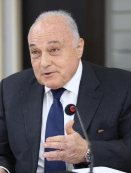 وزير المالية 