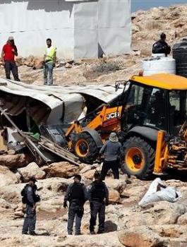 هدم في بيت اكسا 