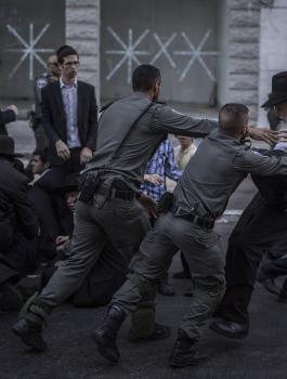 الحريديم والتجنيد الاجباري في الجيش الاسرائيلي 